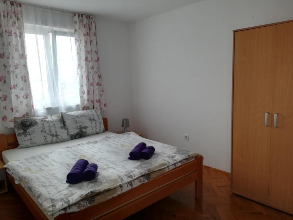 Apartments&Rooms Sara- Petrčane Buitenkant foto